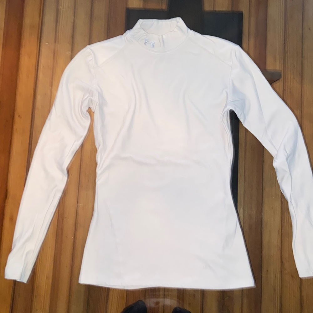White underwear winter sportswear.It has been used but still in great condition.